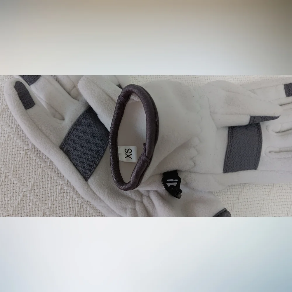 The North Face Women's Denali Winter Thermal Gloves White Pache Gray XS/TP